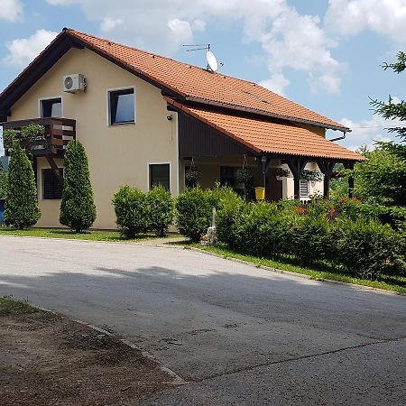 House Petra Apartment Rakovica Ngoại thất bức ảnh