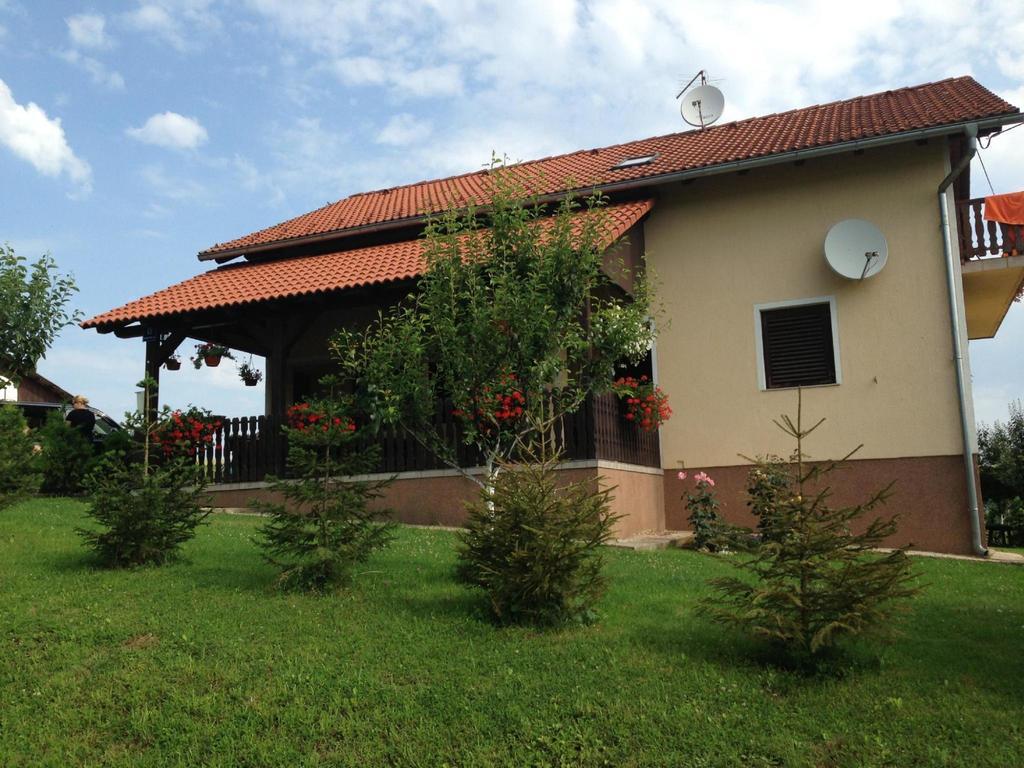 House Petra Apartment Rakovica Ngoại thất bức ảnh