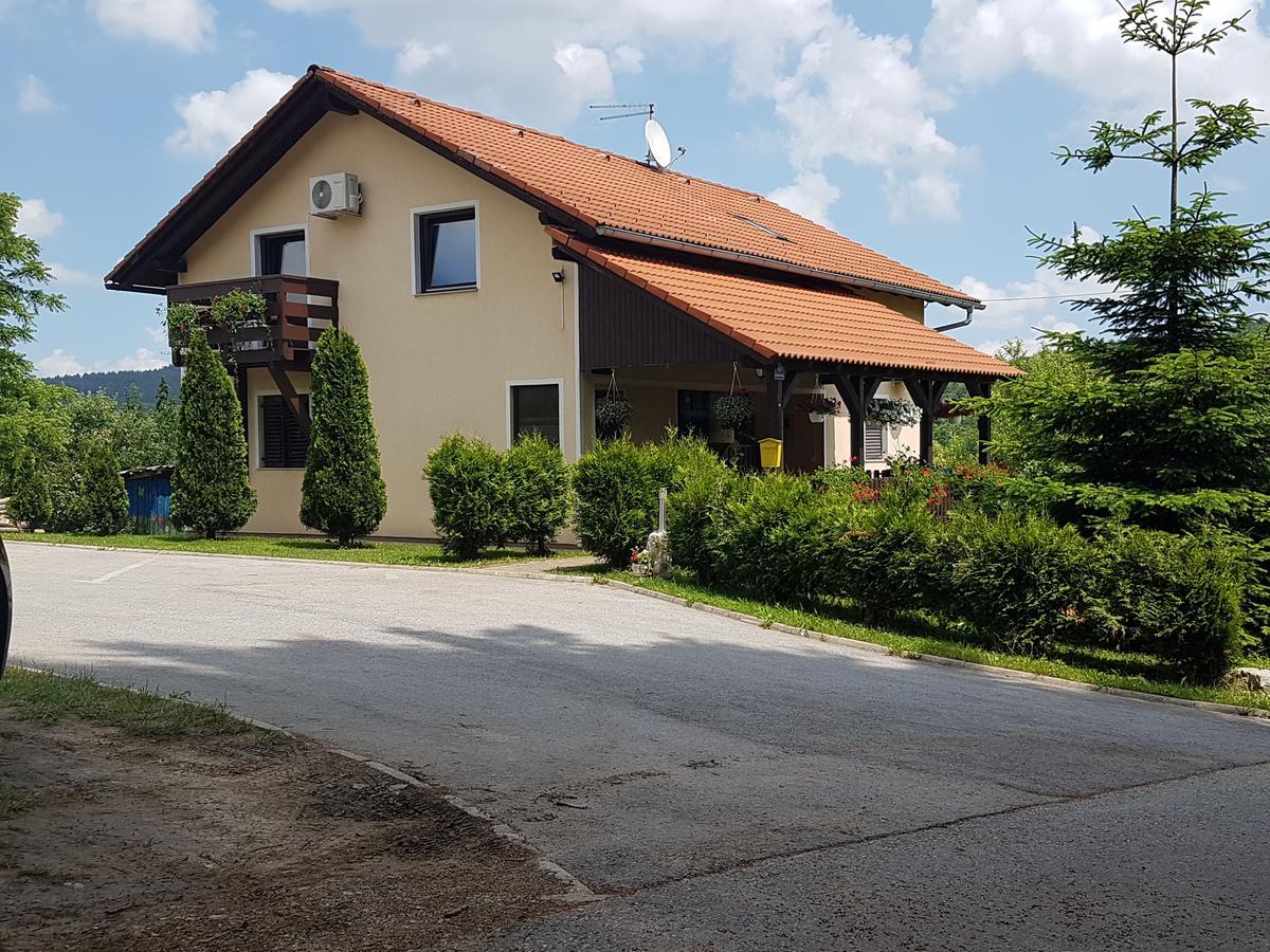House Petra Apartment Rakovica Ngoại thất bức ảnh